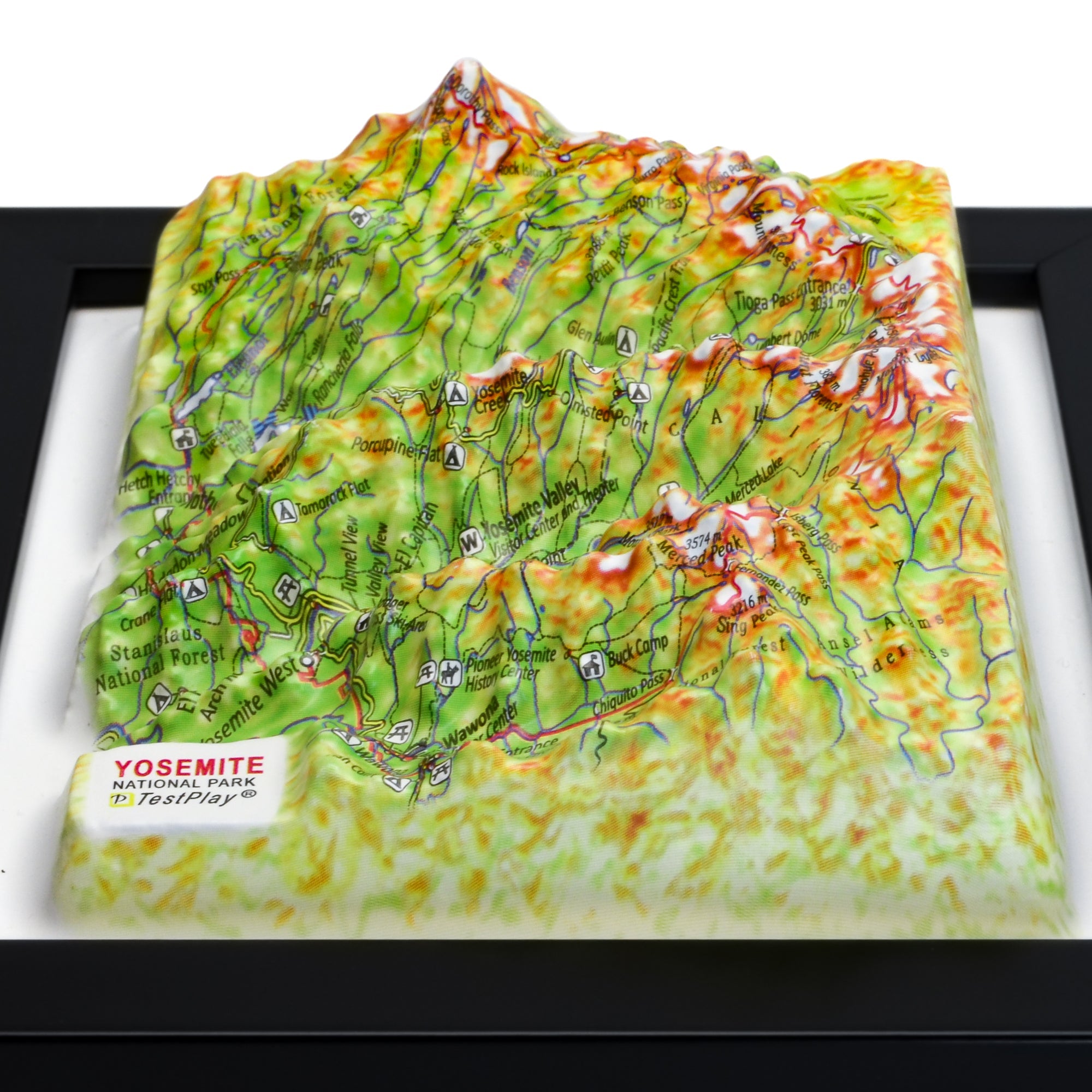 TestPlayNA 3D raised relief map of Yosemite National Park showing El Capitan, Half Dome, and waterfalls