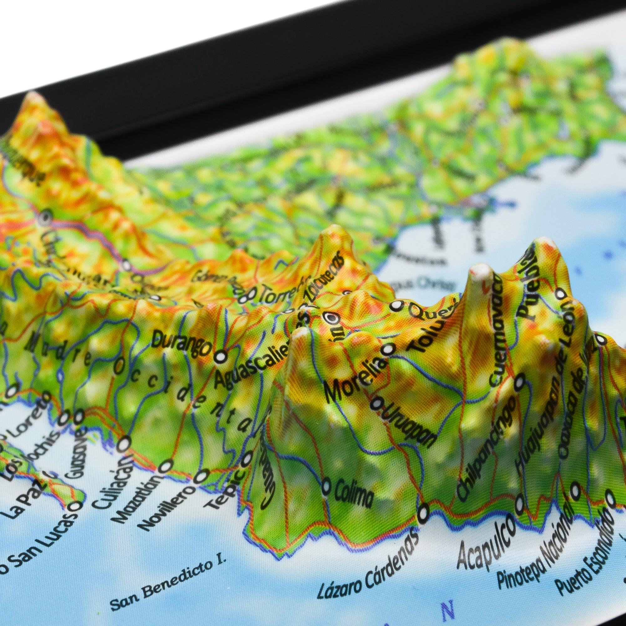 TestPlayNA 3D map of Mexico showing mountain ranges, valleys, and coastlines.