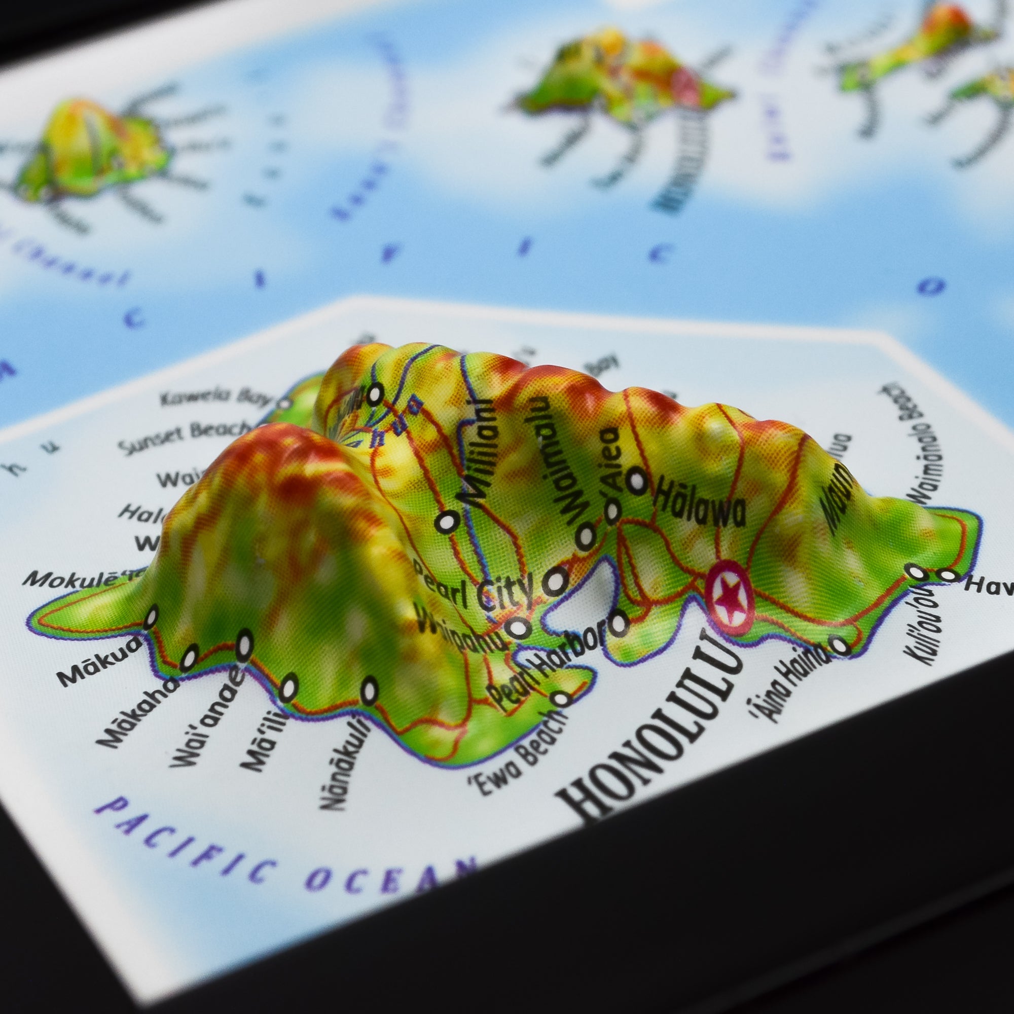 TestPlayNA 3D raised relief map of Hawaii showing the islands, volcanoes, and coastlines